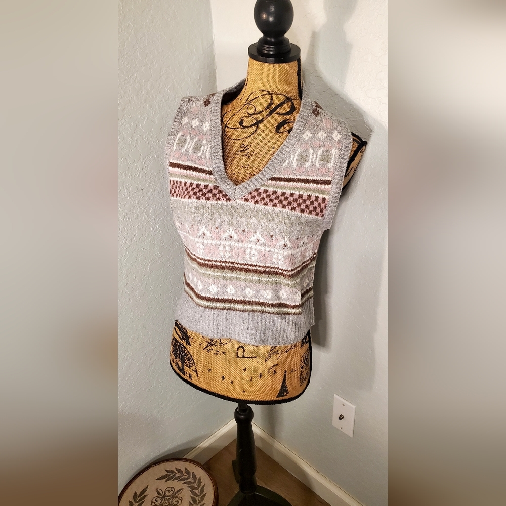Pink Republic sweater vest